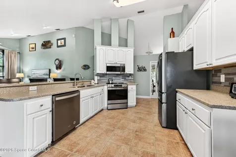 1386 York Circle Melbourne FL 32904