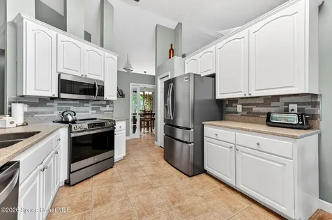 1386 York Circle Melbourne FL 32904