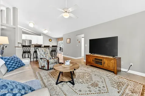 1386 York Circle Melbourne FL 32904