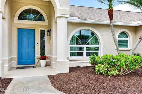 1386 York Circle Melbourne FL 32904