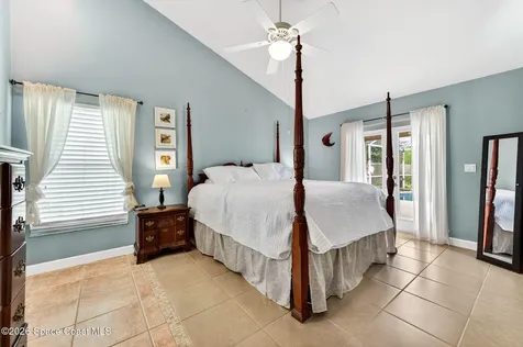 1386 York Circle Melbourne FL 32904