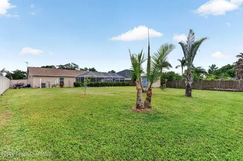 1386 York Circle Melbourne FL 32904