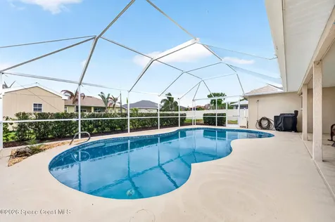 1386 York Circle Melbourne FL 32904