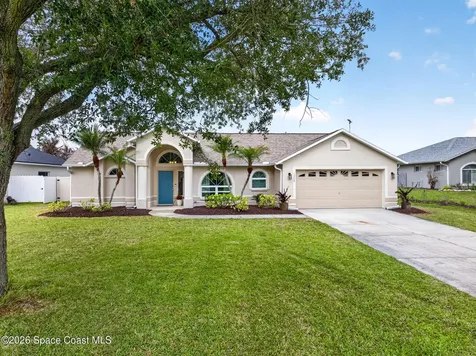 1386 York Circle Melbourne FL 32904