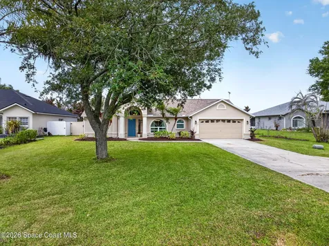 1386 York Circle Melbourne FL 32904