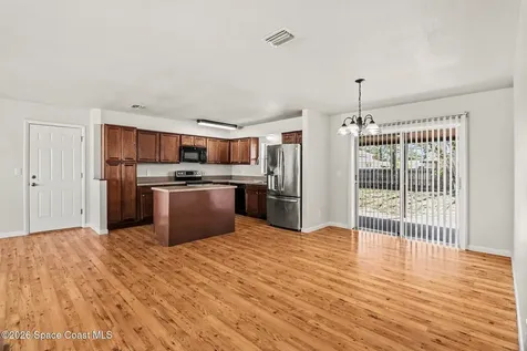 427 Frankford Avenue NW Palm Bay FL 32907