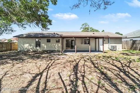 427 Frankford Avenue NW Palm Bay FL 32907