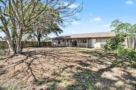 427 Frankford Avenue NW Palm Bay FL 32907