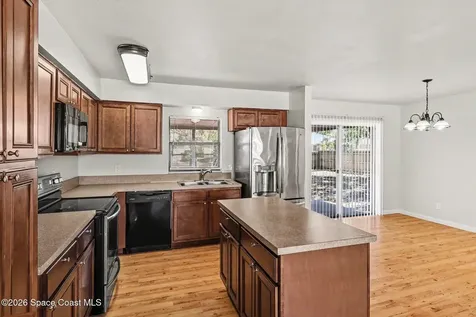 427 Frankford Avenue NW Palm Bay FL 32907