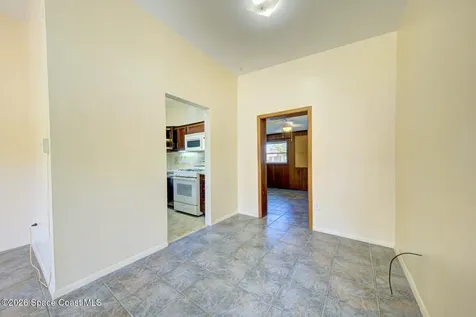1016 S Park Avenue Titusville FL 32780