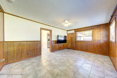1016 S Park Avenue Titusville FL 32780