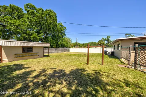 1016 S Park Avenue Titusville FL 32780
