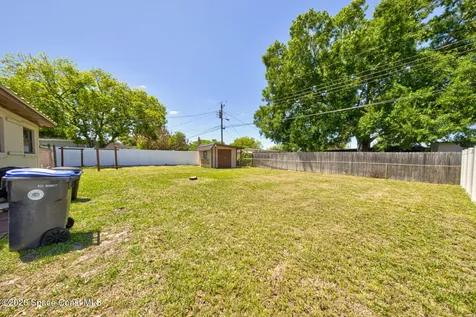 1016 S Park Avenue Titusville FL 32780