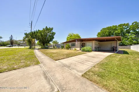 1016 S Park Avenue Titusville FL 32780