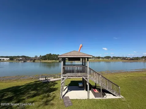 2515 Stillwater Lakes Drive SW Palm Bay FL 32908