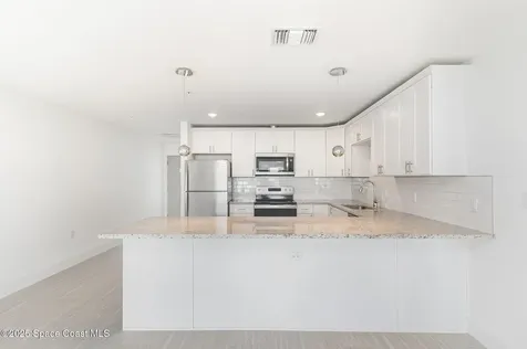 1635 Par Street NE Palm Bay FL 32905