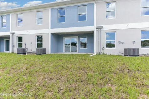 1635 Par Street NE Palm Bay FL 32905