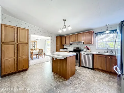9040 Mercury Drive St. Cloud FL 34773
