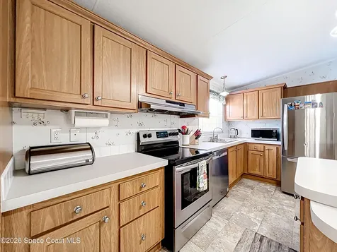 9040 Mercury Drive St. Cloud FL 34773