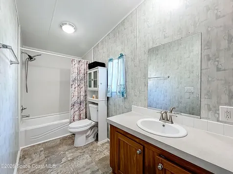 9040 Mercury Drive St. Cloud FL 34773