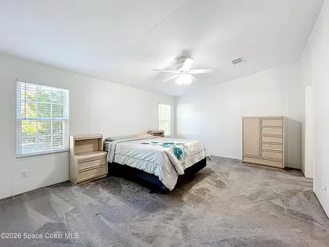 9040 Mercury Drive St. Cloud FL 34773