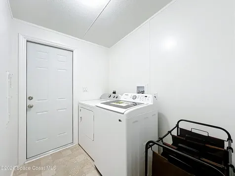 9040 Mercury Drive St. Cloud FL 34773