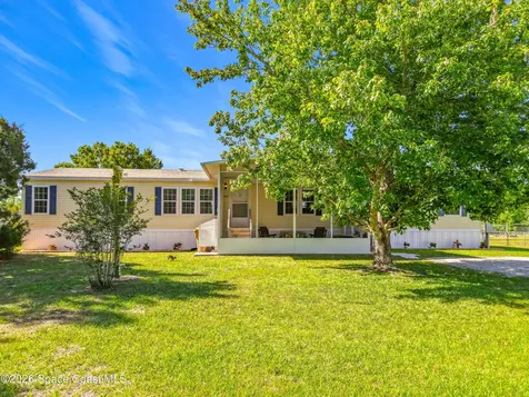 9040 Mercury Drive St. Cloud FL 34773