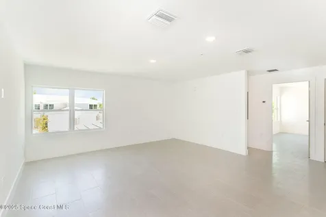 1635 Par Street NE Palm Bay FL 32905