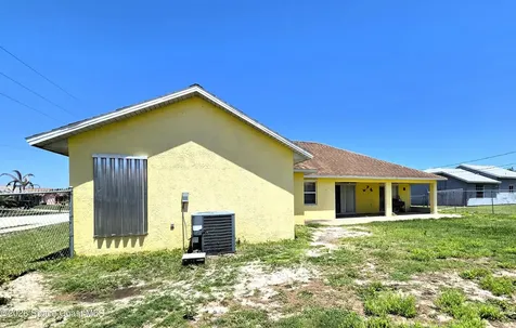 502 Davidson Street SE Palm Bay FL 32909