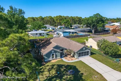 967 Douglas Street SE Palm Bay FL 32909