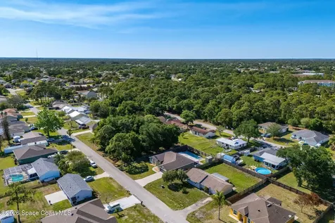 967 Douglas Street SE Palm Bay FL 32909