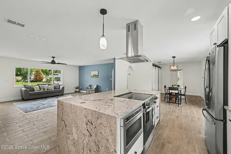 2678 Pine Avenue Mims FL 32754