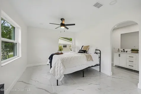 2678 Pine Avenue Mims FL 32754