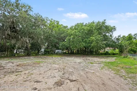 2678 Pine Avenue Mims FL 32754