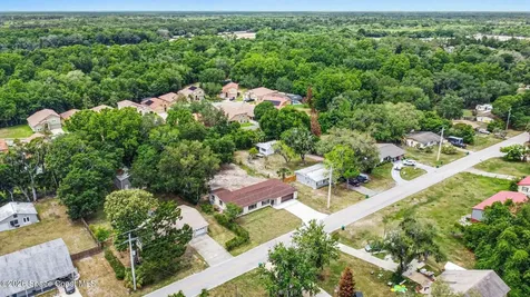 2678 Pine Avenue Mims FL 32754