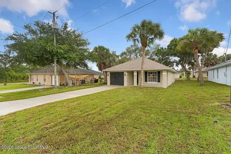 225 12th Street SW Vero Beach FL 32962