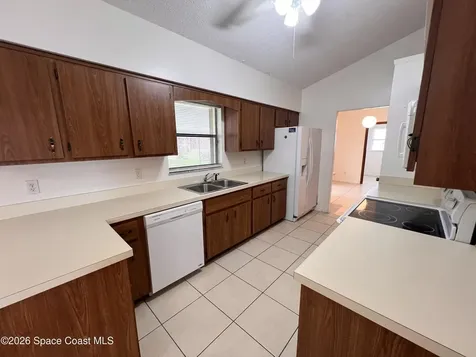 818 Seven Gables Circle SE Palm Bay FL 32909