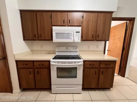 818 Seven Gables Circle SE Palm Bay FL 32909