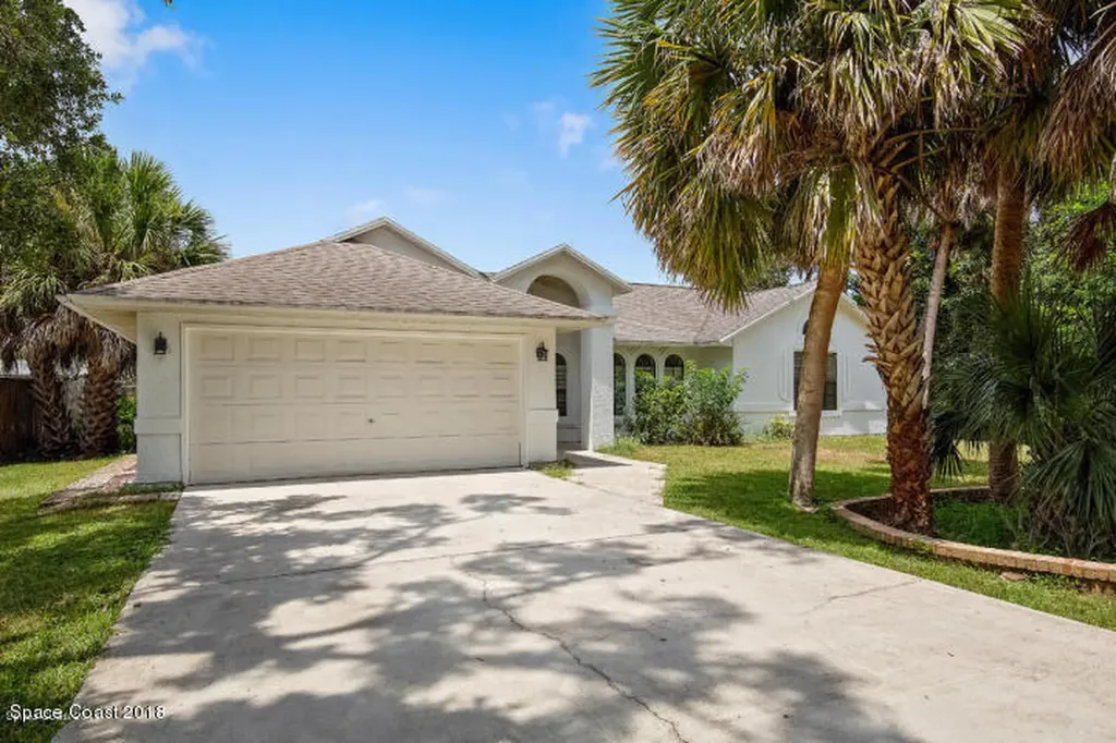 2195 Ladner Road NE Palm Bay FL 32907