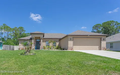 1771 Monrovia Street NW Palm Bay FL 32907