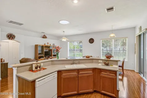 785 SE Parsons Circle SE Palm Bay FL 32909