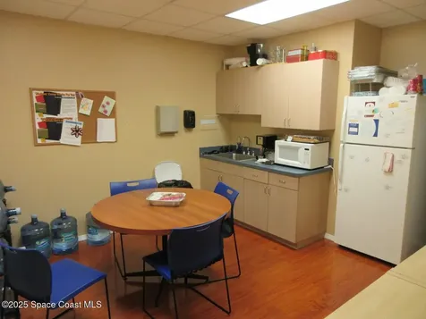 1264 Malabar Road SE Palm Bay FL 32907