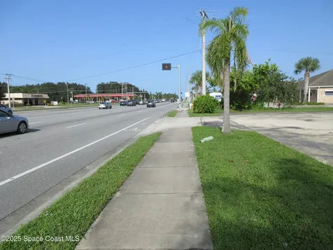 1264 Malabar Road SE Palm Bay FL 32907