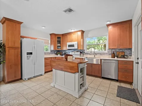 255 Mockingbird Lane Merritt Island FL 32953