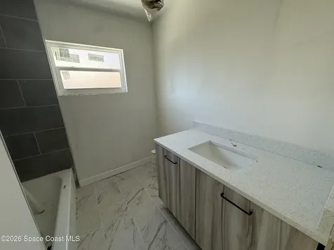1643 Windsor Avenue SE Palm Bay FL 32909