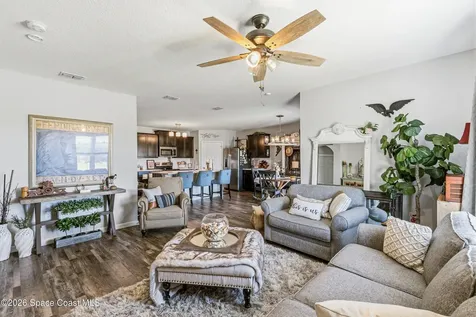 2213 Mccormack Way Melbourne FL 32935