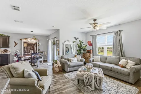 2213 Mccormack Way Melbourne FL 32935