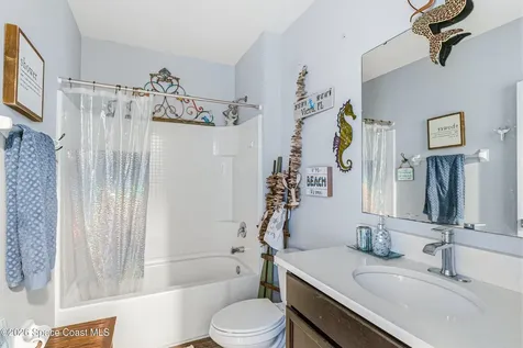 2213 Mccormack Way Melbourne FL 32935