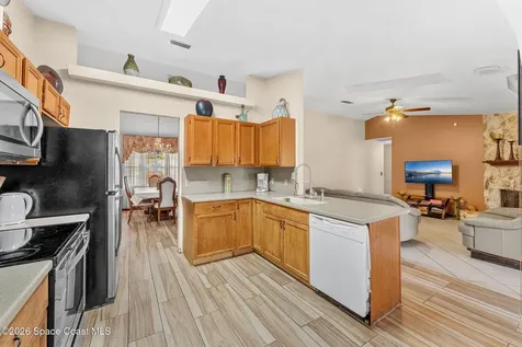 597 Balcom Terrace SE Palm Bay FL 32909
