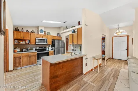 597 Balcom Terrace SE Palm Bay FL 32909